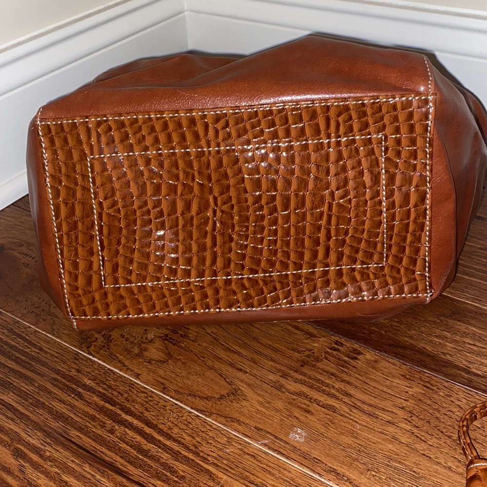 NWOT- Kathy Van Zeeland Shoulder Purse - Picture 9 of 12